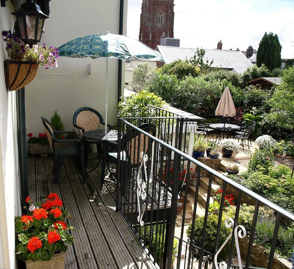 The Little Elbow Totnes